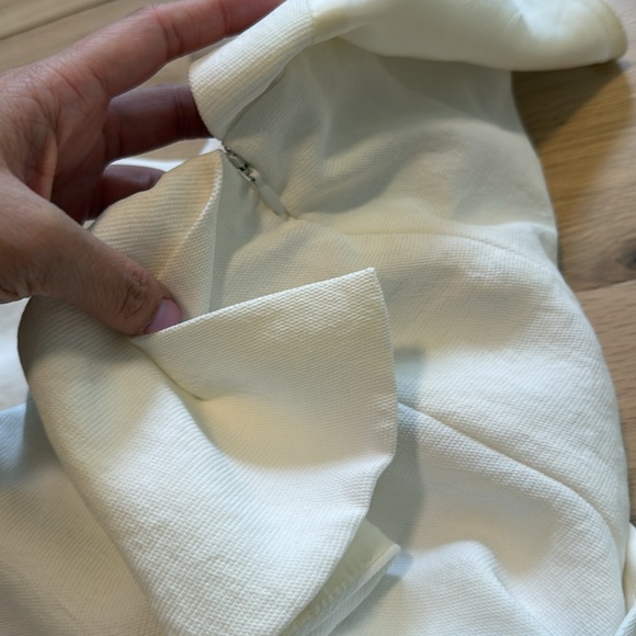 Aritzia Strapless Ruffle romper - Picture 4 of 5